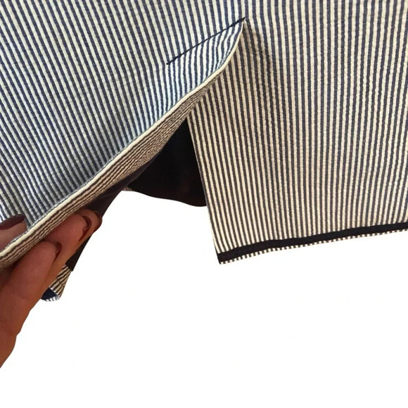 Talbots Seersucker White And Navy Blazer Size 12 Classic Career Interview Preppy - Picture 6 of 12